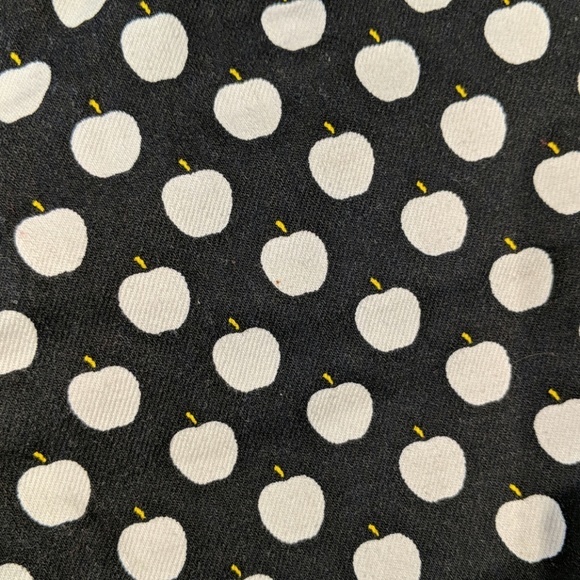 Kate Spade Apple Jeans like new - Picture 3 of 5